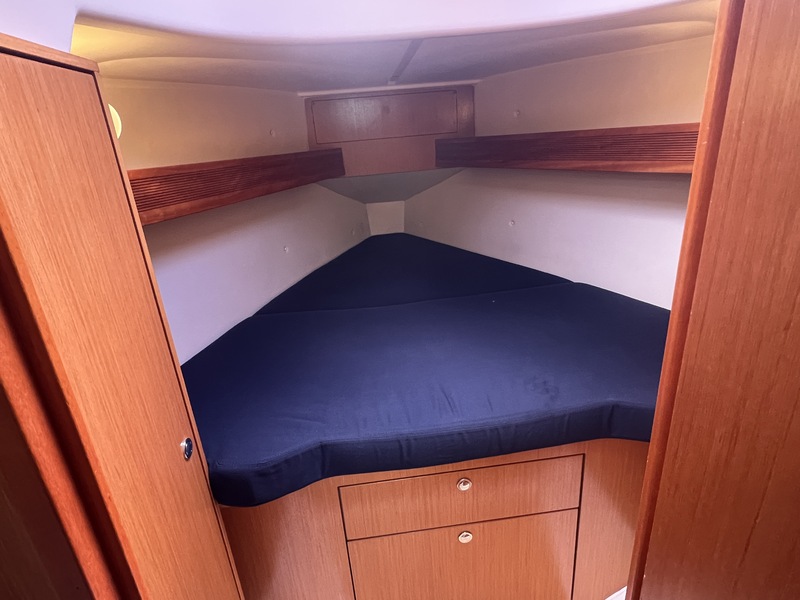 hoofdfoto: 1 Bavaria Cruiser 32
