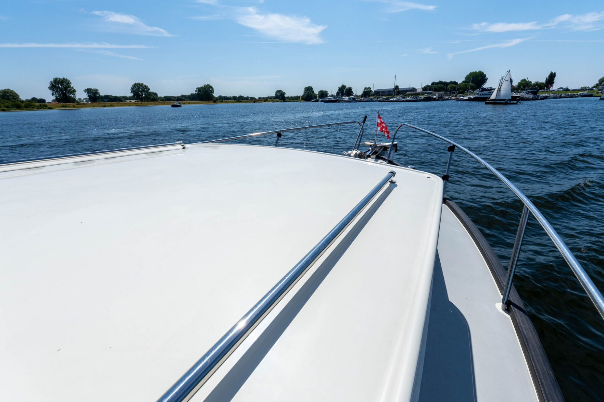 foto: 4 Bege Bege 1000 OK Spiegeldeur