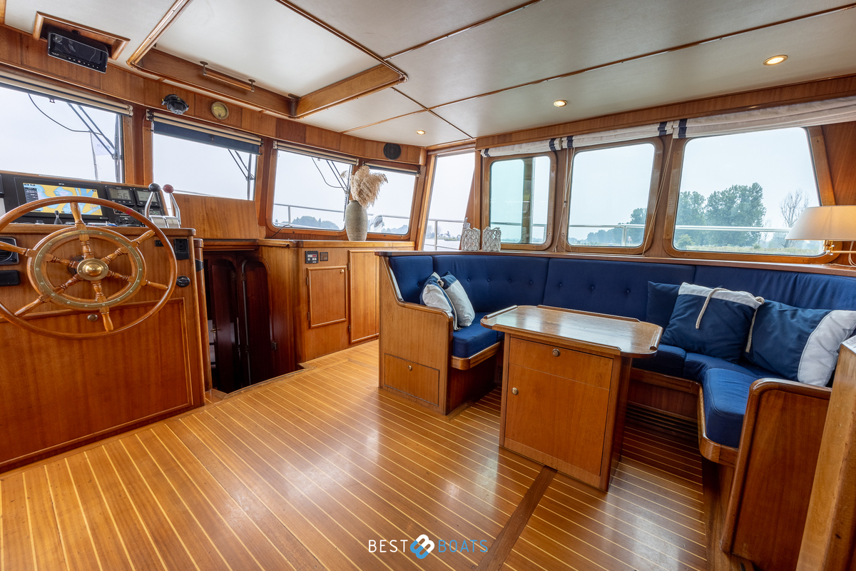 foto: 5 Tradewind 33