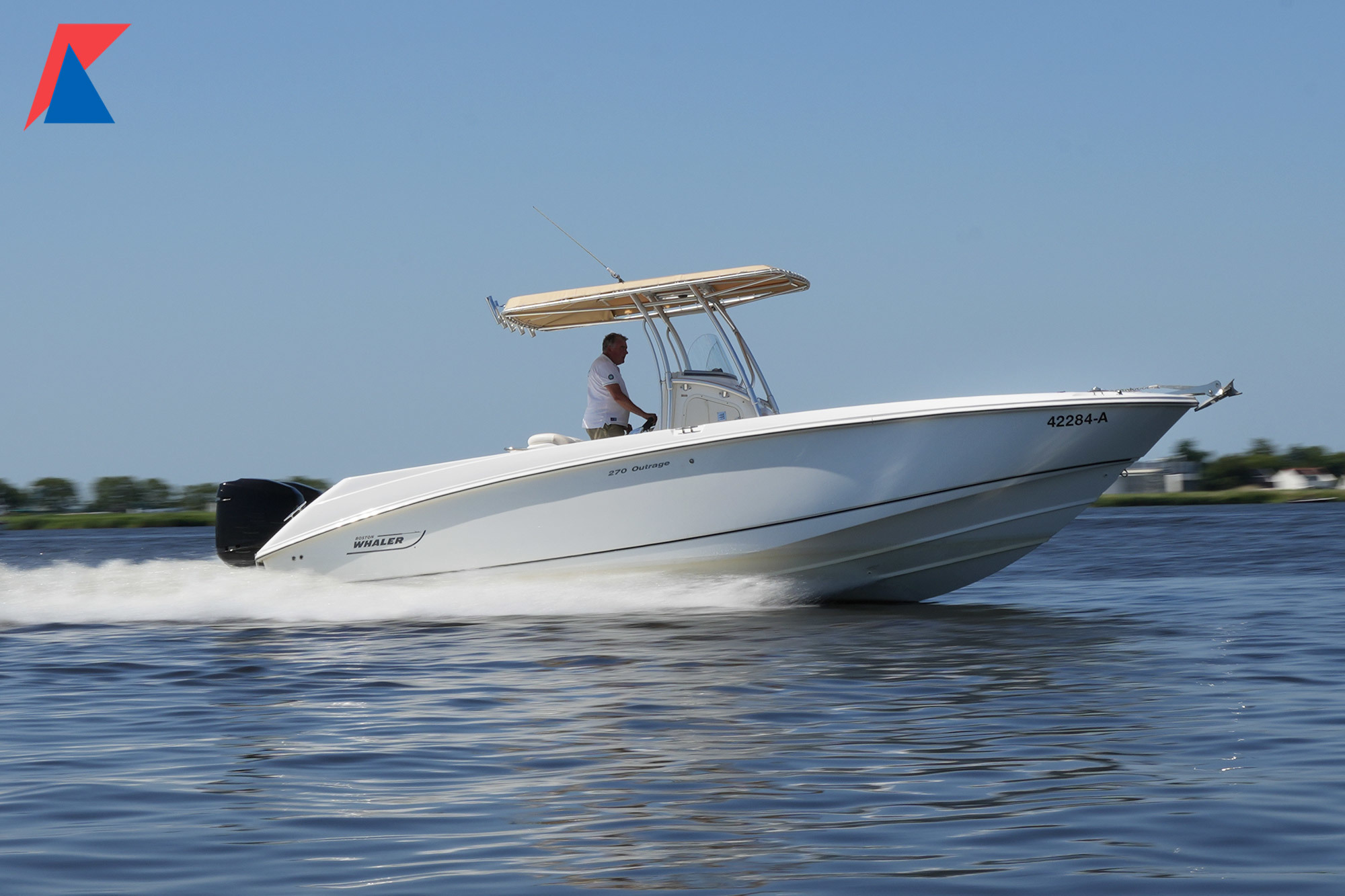 Boston Whaler 270 Outrage