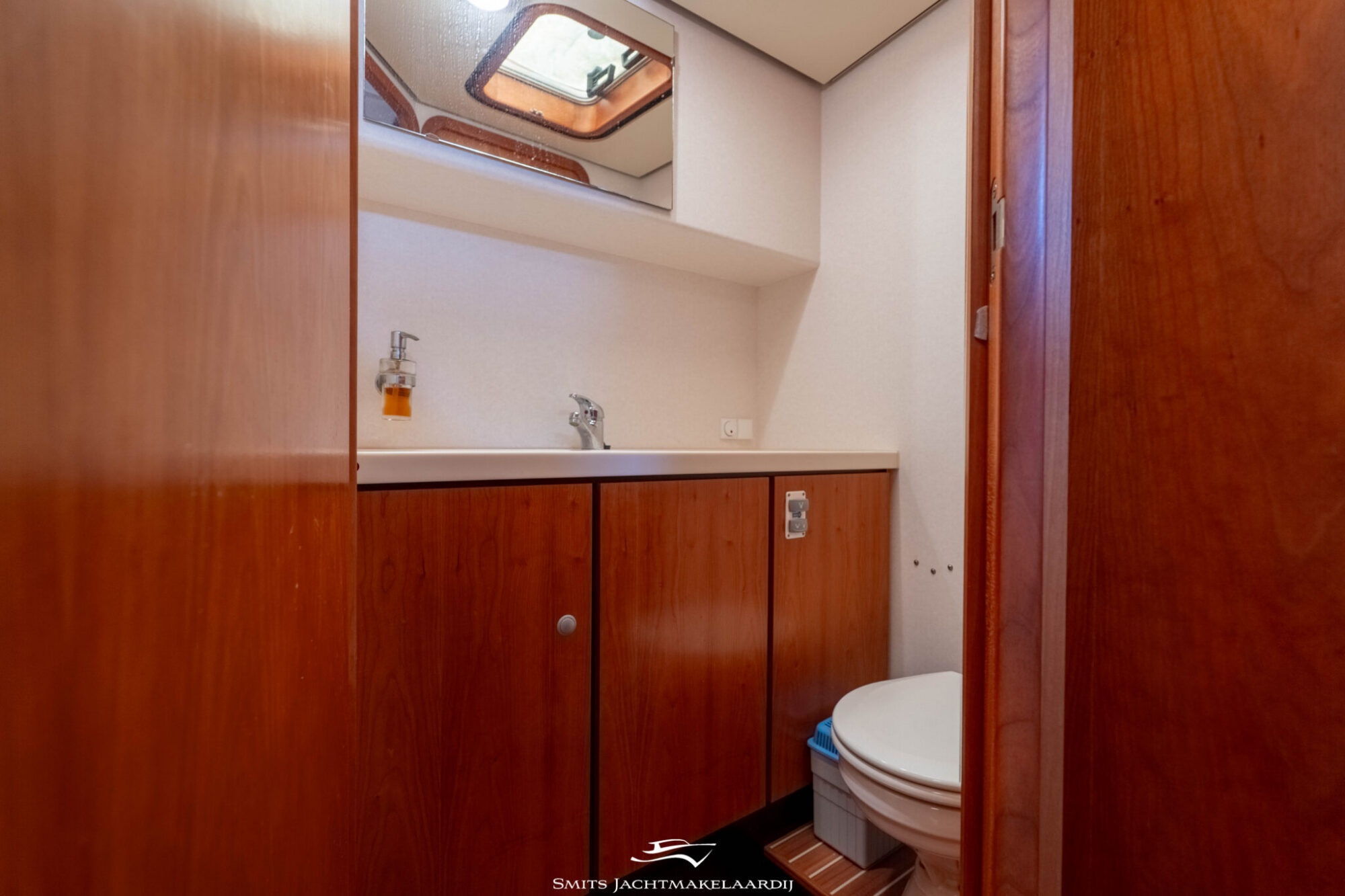 foto: 4 Linssen Linssen Grand Sturdy 43.9 AC