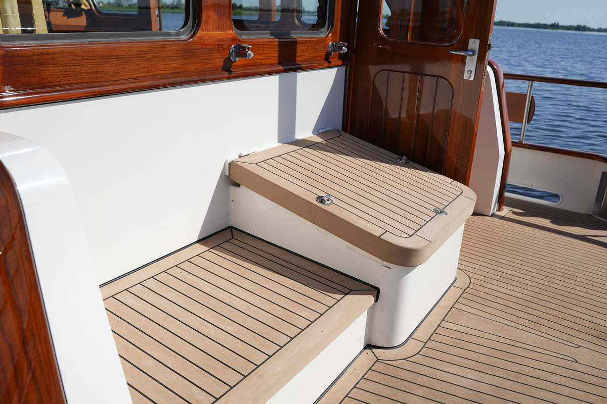 foto: 4 Lowland Yachts Kanaaljacht