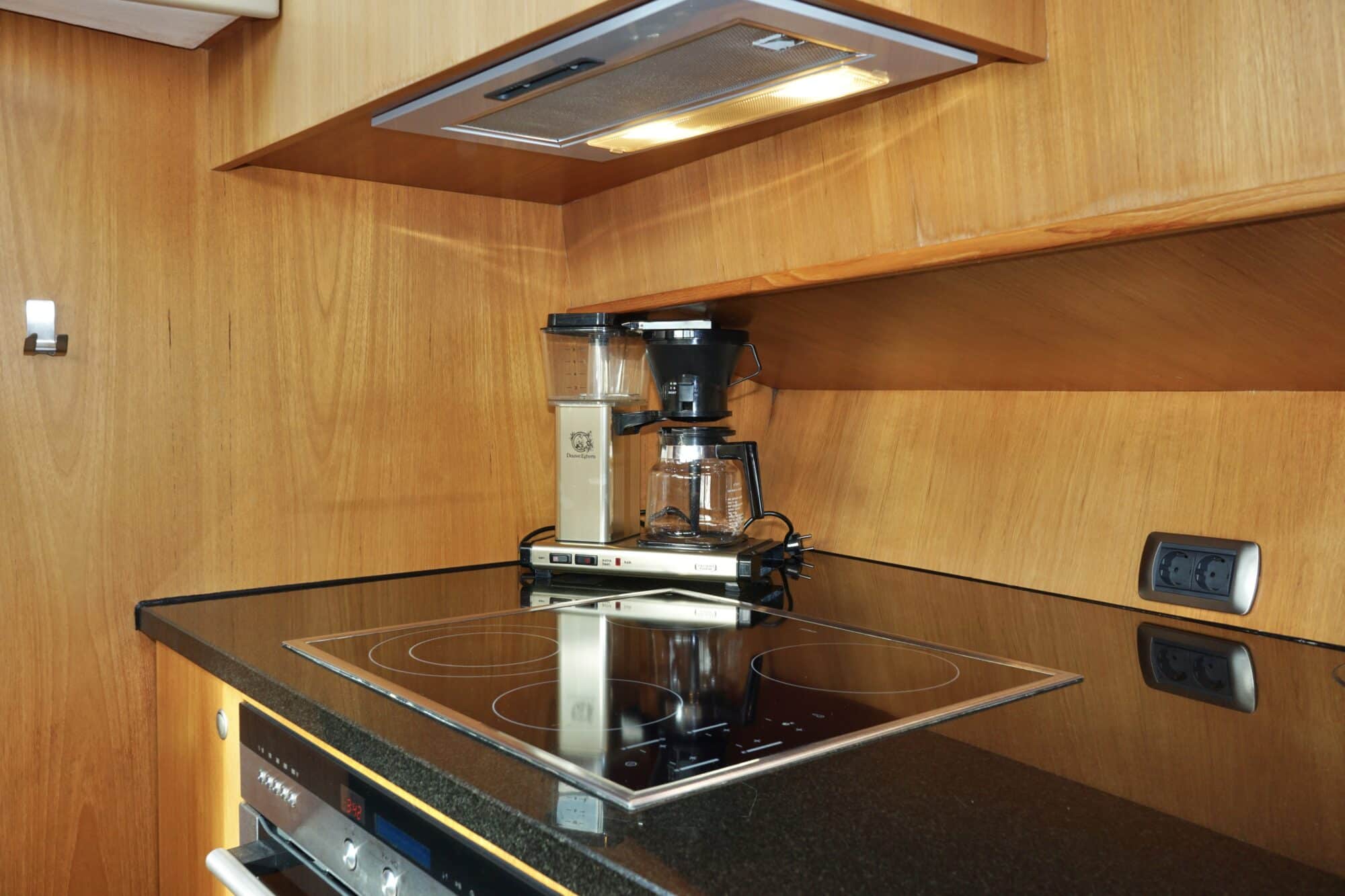 foto: 103 Van den Hoven Van den Hoven Exclusive 18.00 VS