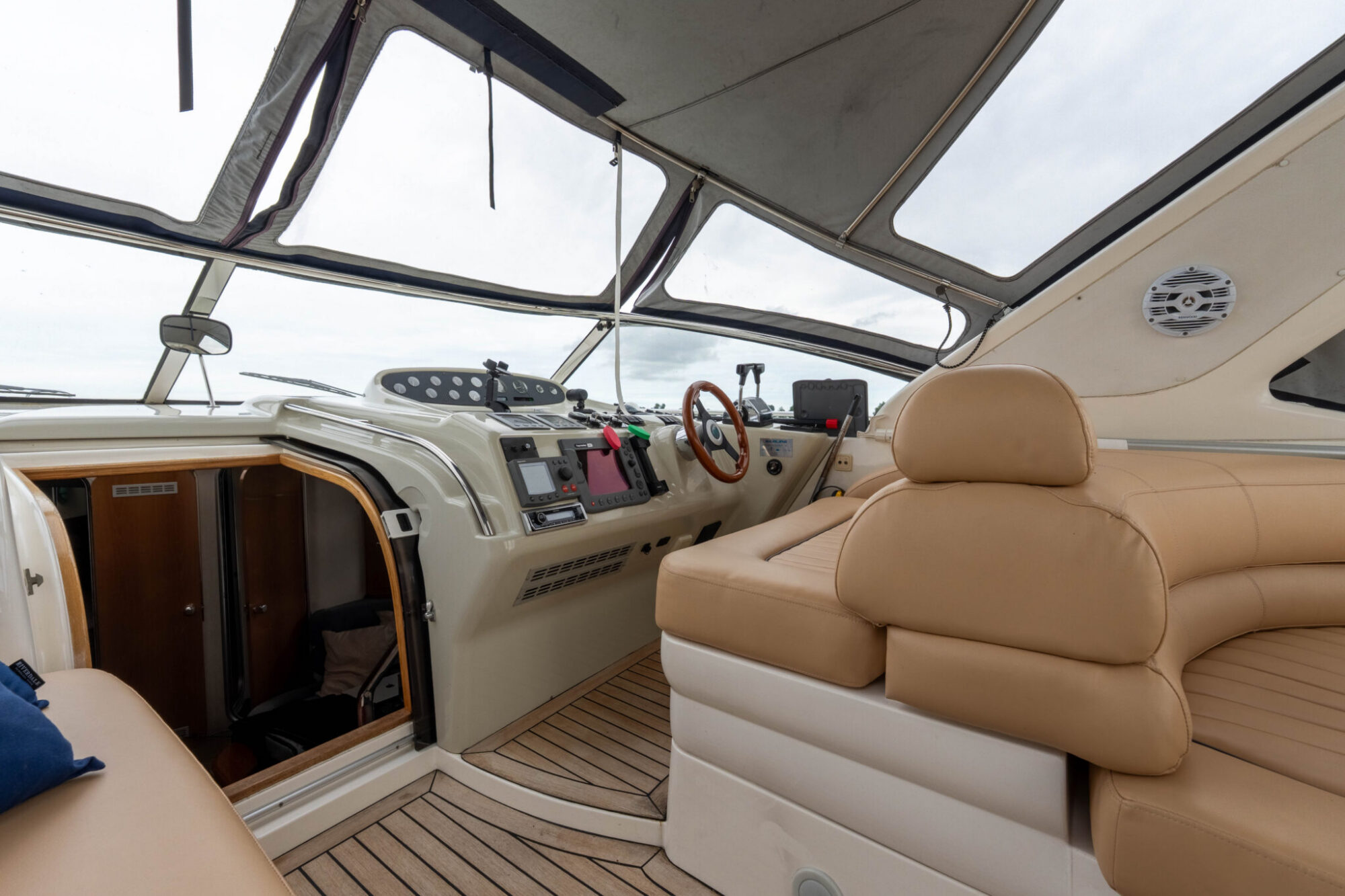 foto: 119 Sealine Sealine S37