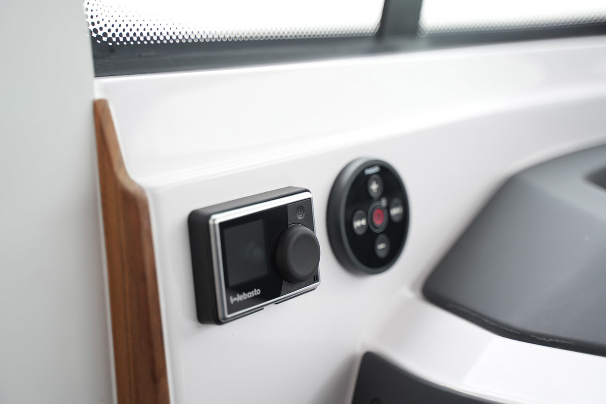 foto: 6 Axopar  28 Cabin