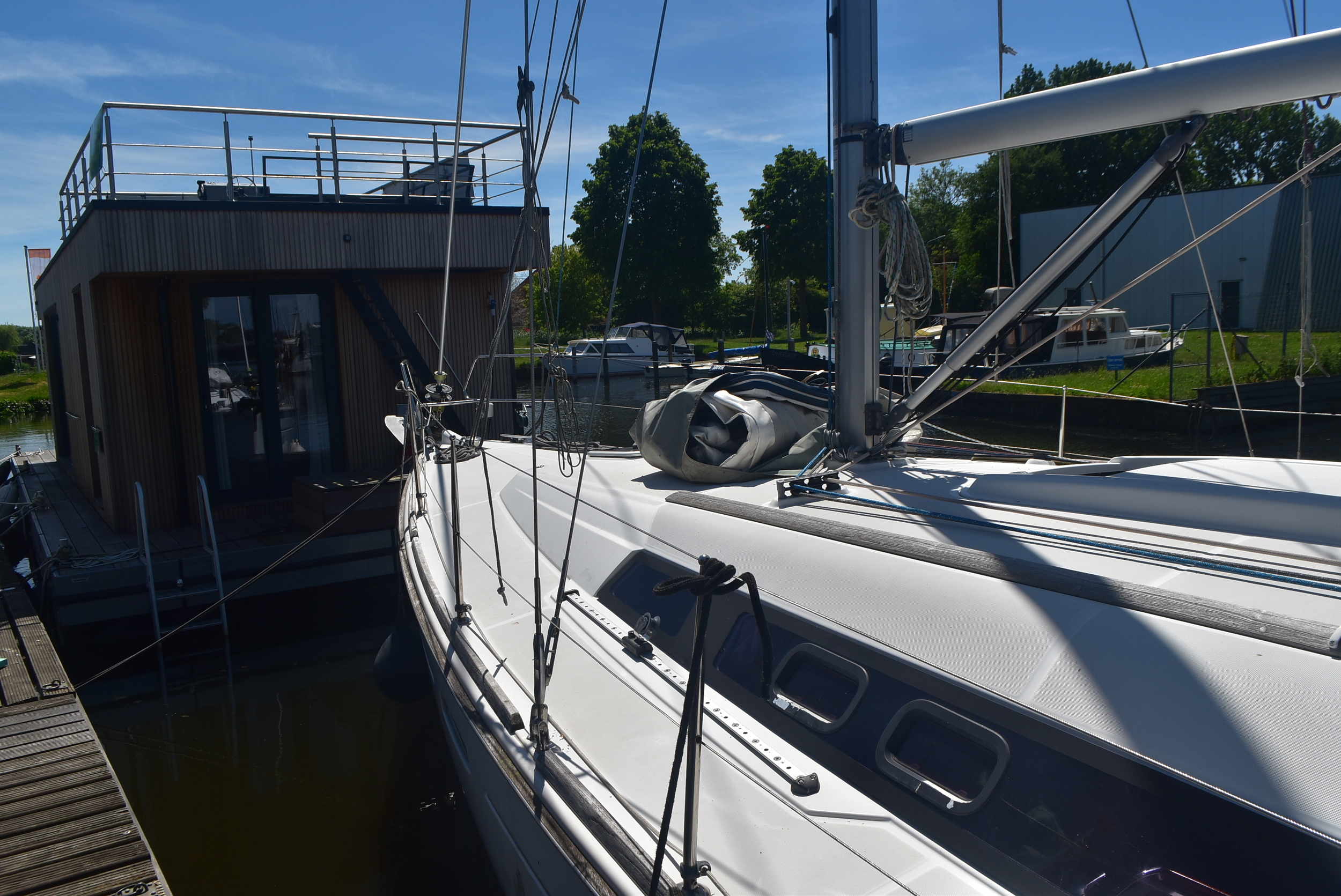 foto: 4 Beneteau Oceanis 37