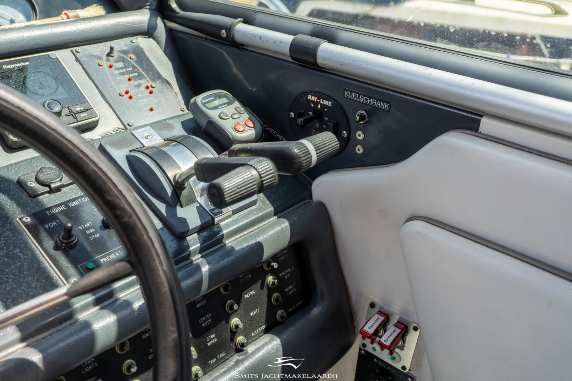 foto: 6 Sea Ray Sea Ray 370 Express Cruiser