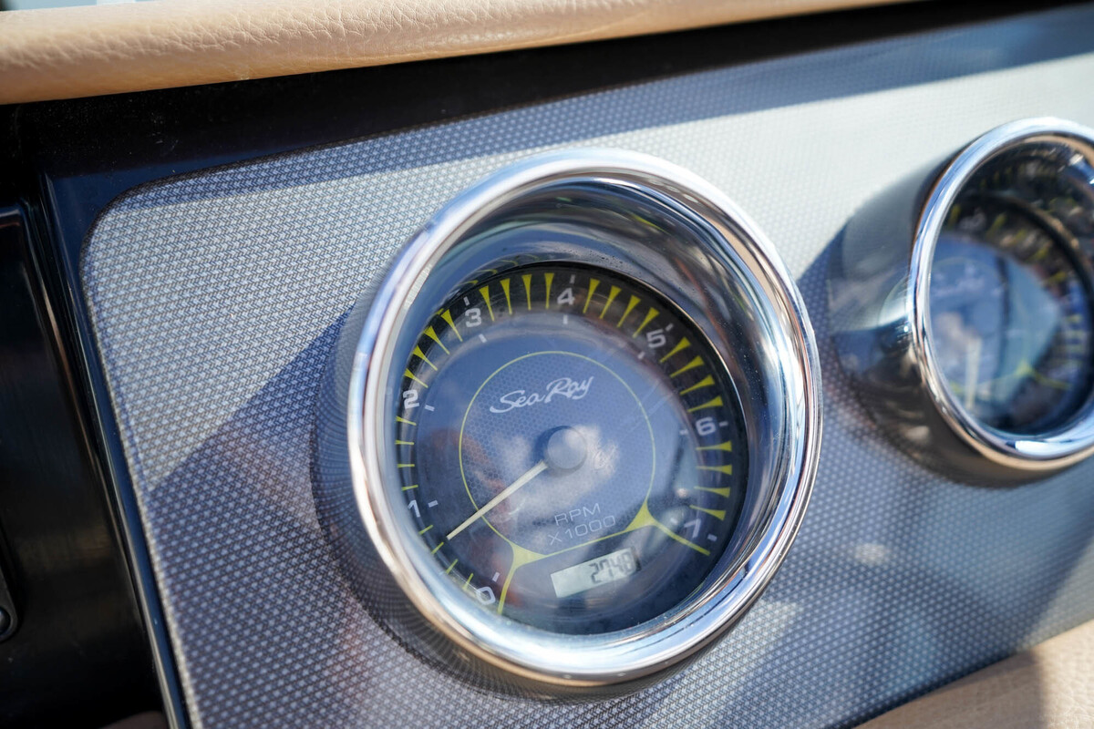 foto: 66 Sea Ray Sun Sport 230