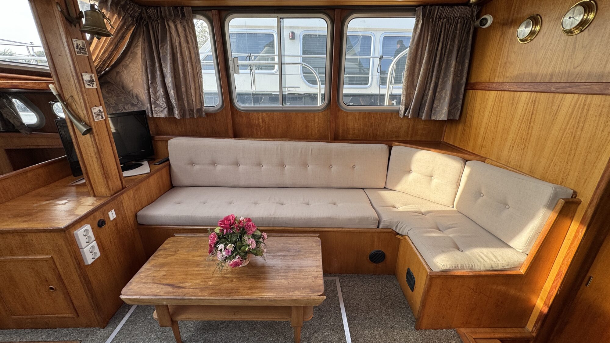 foto: 35 Valkkruiser Valkkruiser 11.00 Flybridge