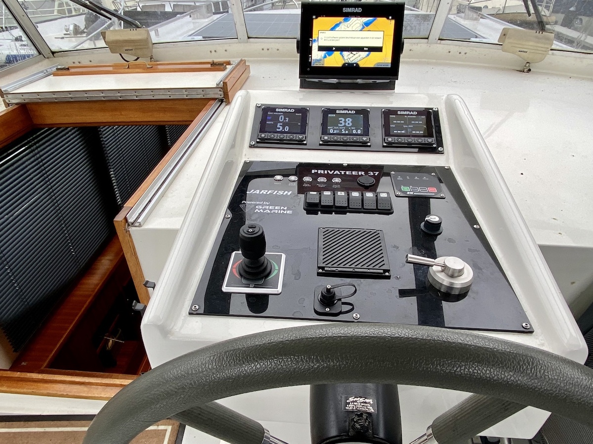 foto: 5 Privateer 37 Hybride