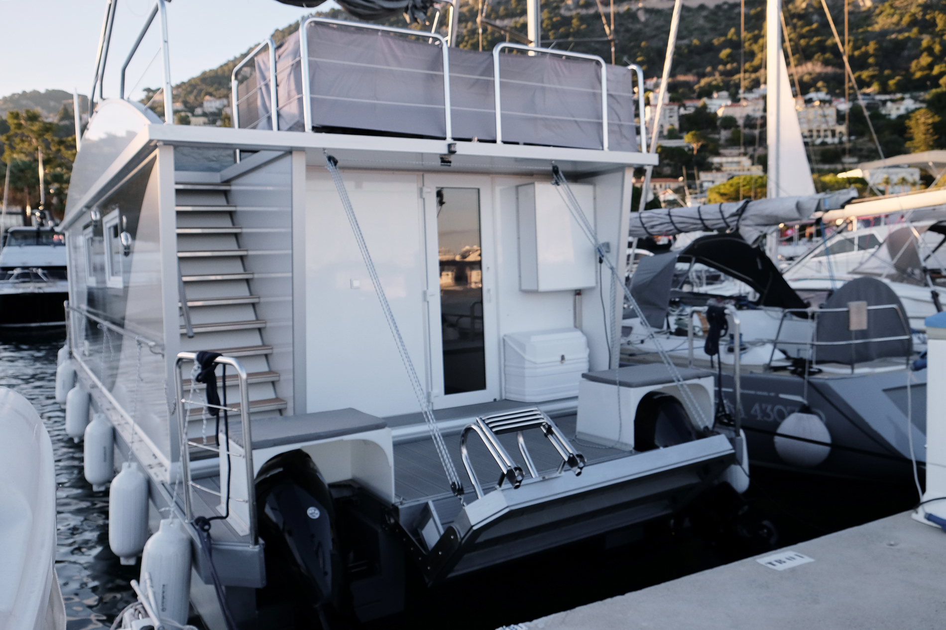 foto: 5 Nordic Season 47 Sea37 CE-C Houseboat