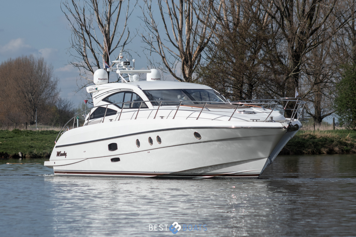 hoofdfoto: 1 Windy 48 Triton