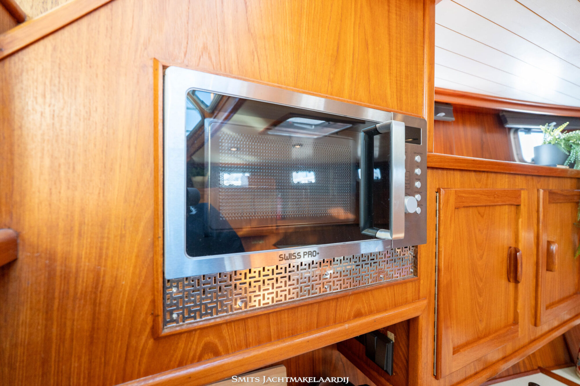 foto: 4 MMS MMS Bakdekkruiser 12.00 AK Cabrio