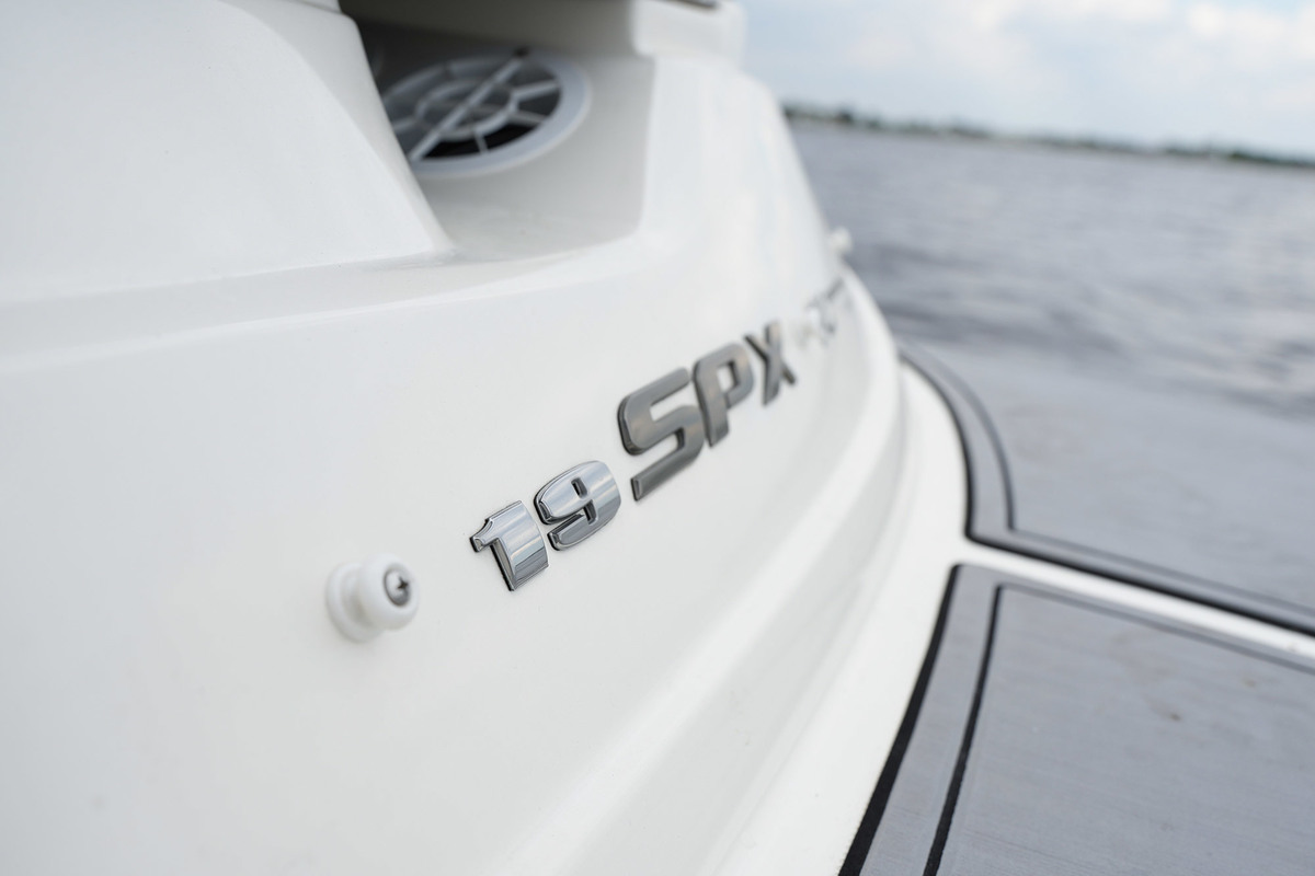 foto: 35 Sea Ray 19 SPX