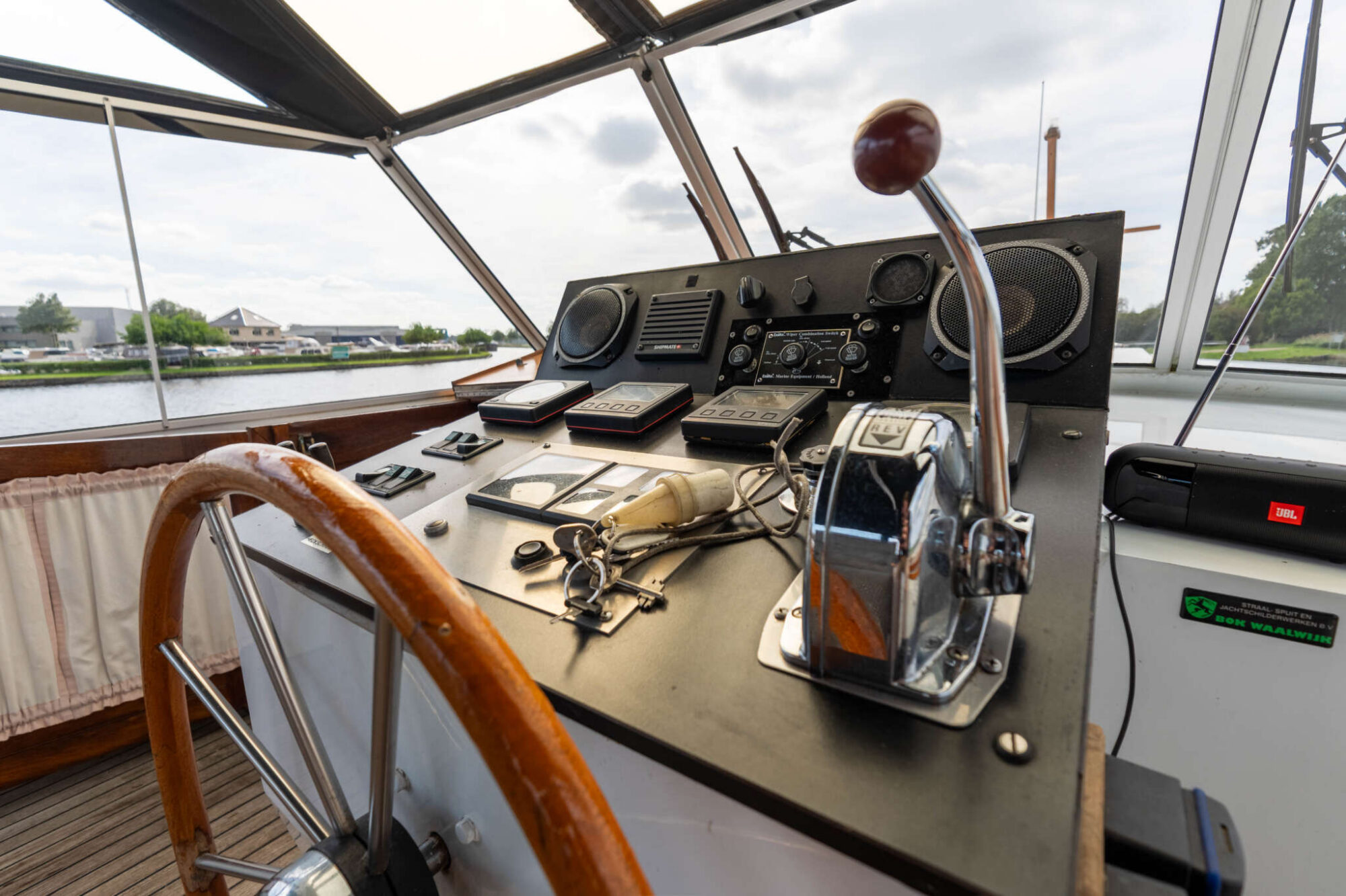 foto: 4 Valkkruiser Valkkruiser Waterman 13.50 AK