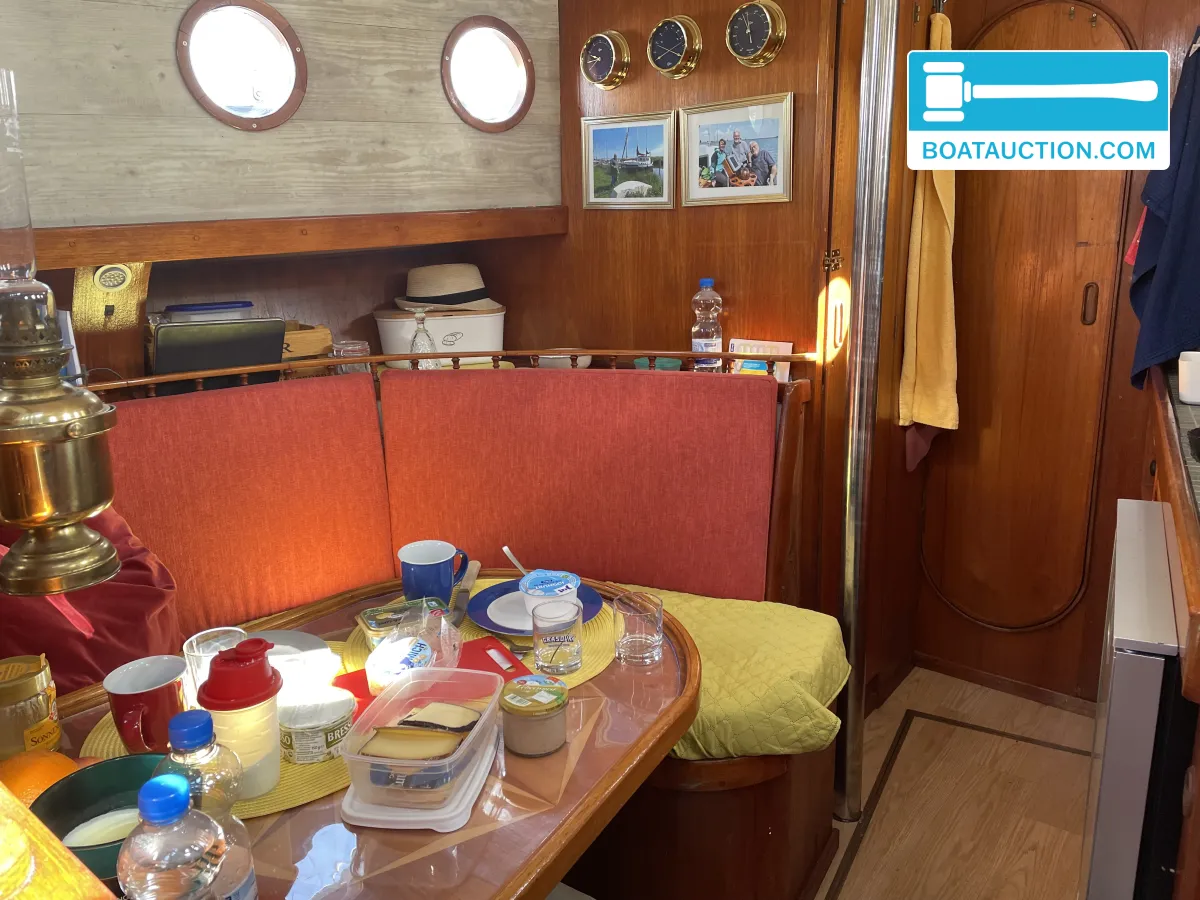 foto: 4 Motorsailor 1100