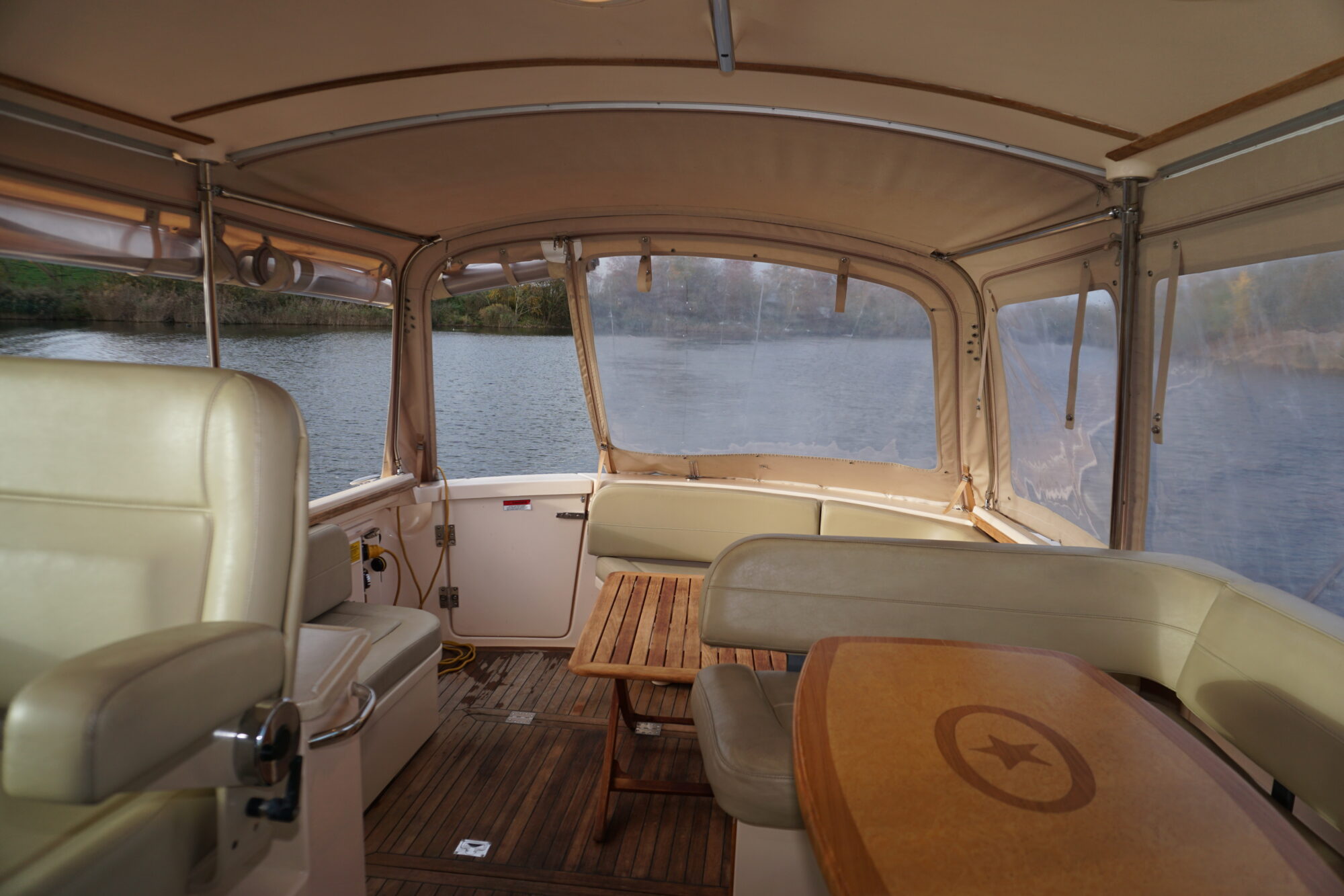 foto: 5 Island Packet Island Packet Craft 360 Express