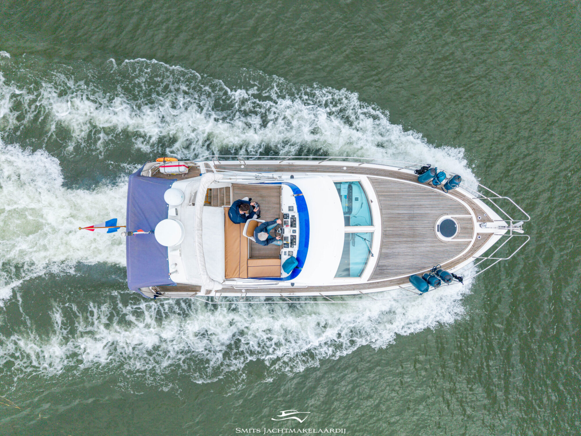 foto: 6 Astor Astor 37 Flybridge