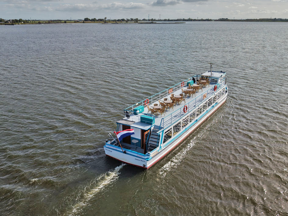 foto: 6 Hybride Rondvaartboot 140 passagiers