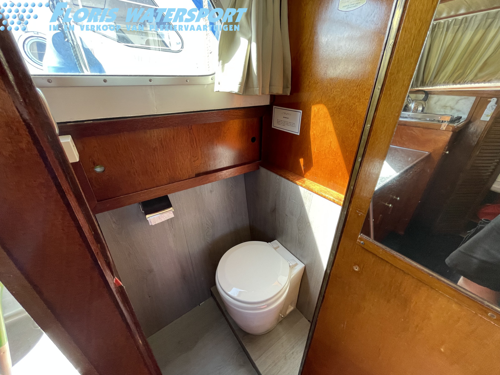 foto: 4 Vechtkruiser 850 Open Cabin