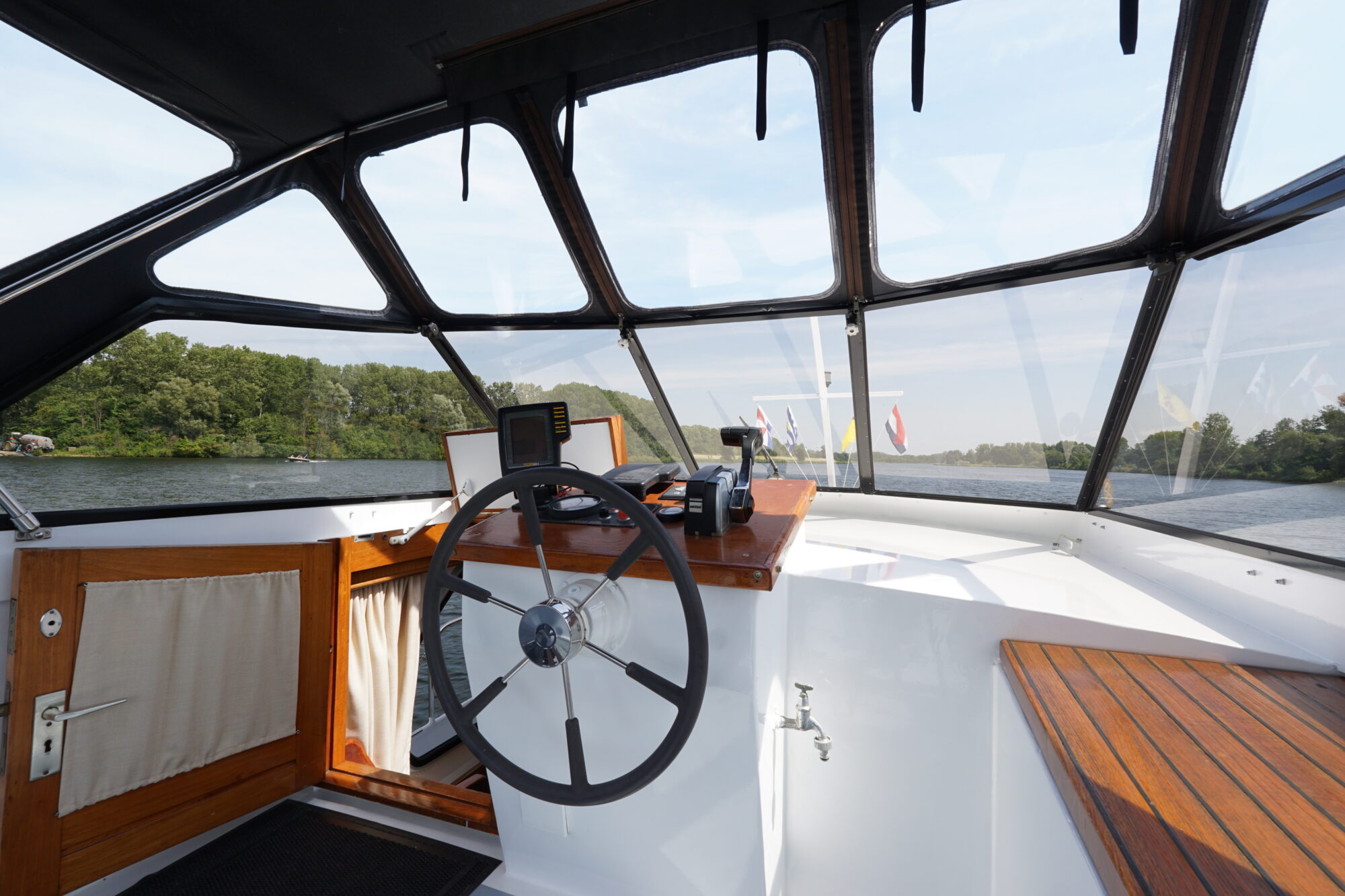 foto: 4 Valkkruiser Valkkruiser Content 11.60 AK Cabrio