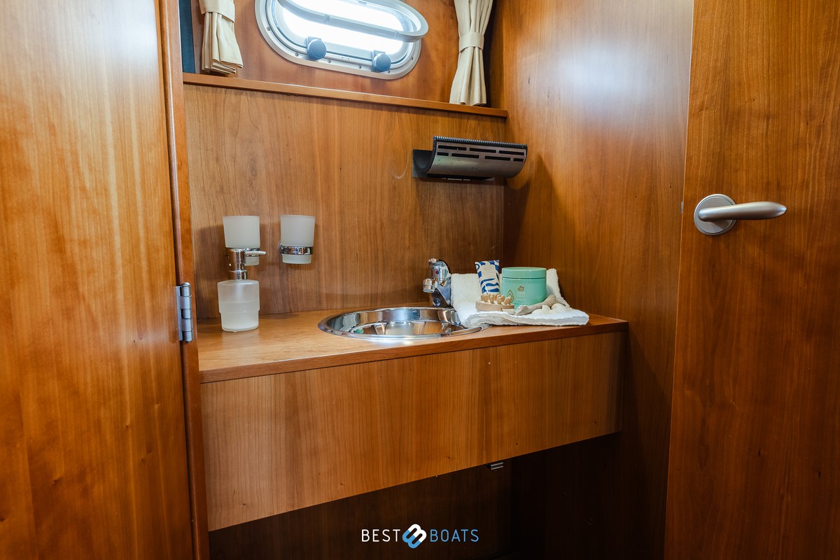 foto: 4 Linssen Grand Sturdy 60.33 AC Diamond Edition - SOLD