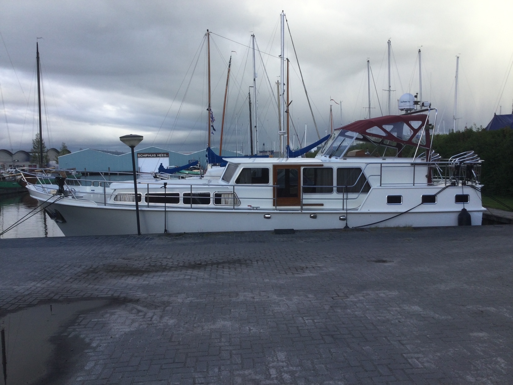 foto: 6 Helmerskruiser Motorjacht