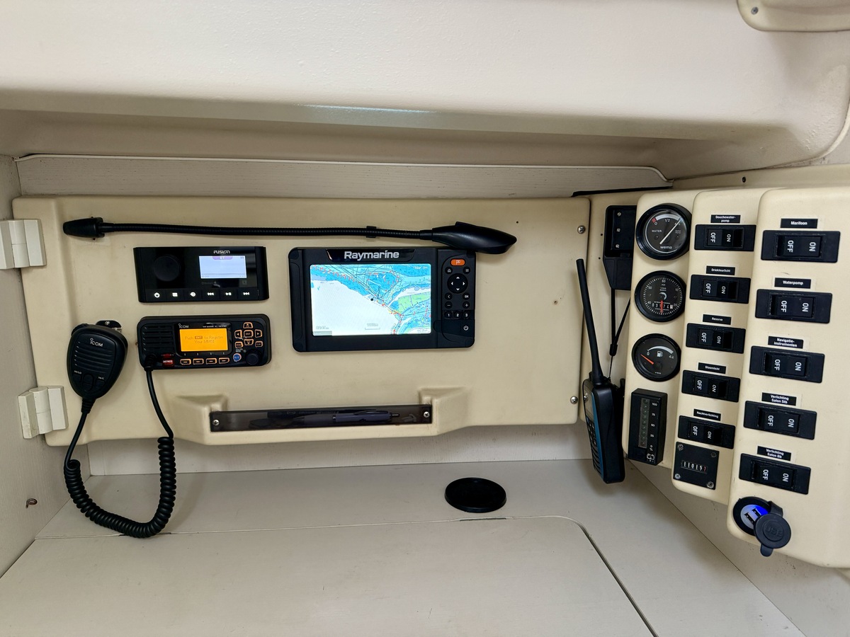 foto: 6 Dehler 37 cws 3-cabins