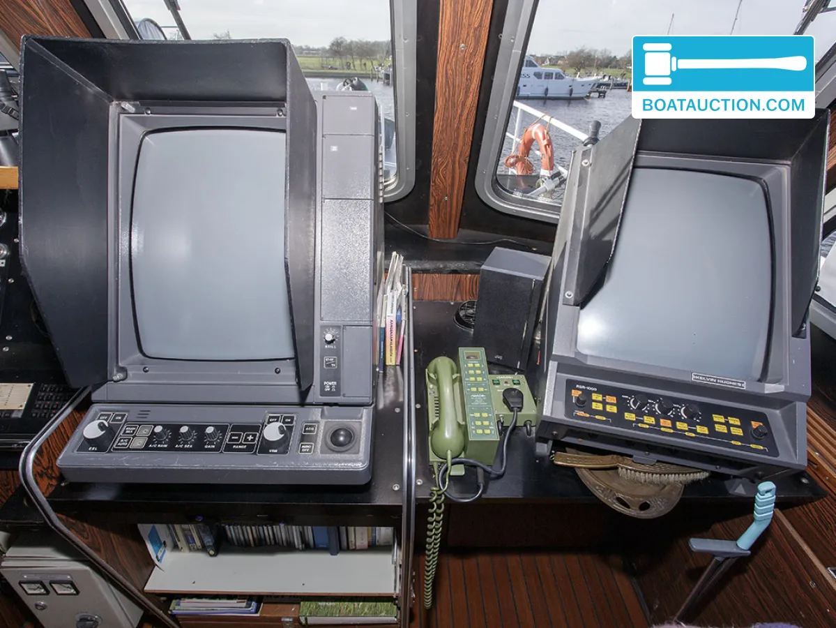 foto: 5 Bateau de patrouille 2300