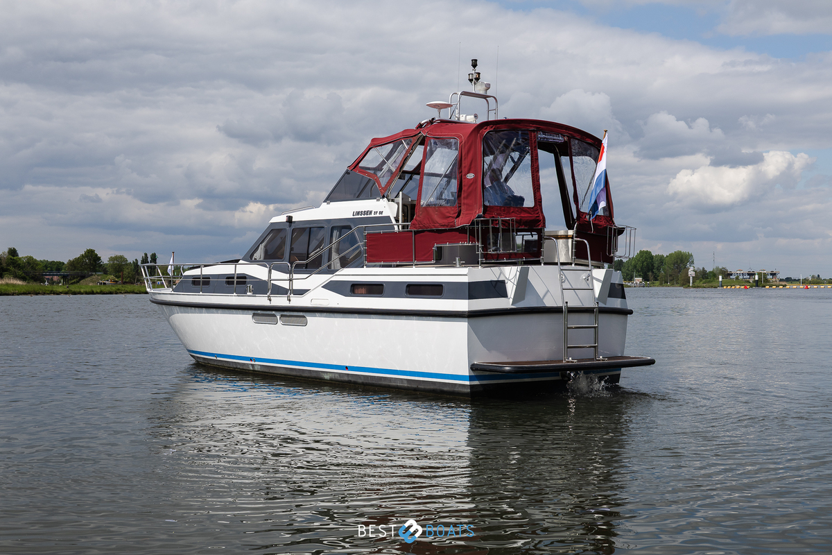 foto: 4 Linssen 37 SE