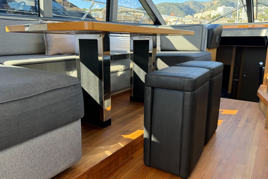 foto: 4 Princess V 57