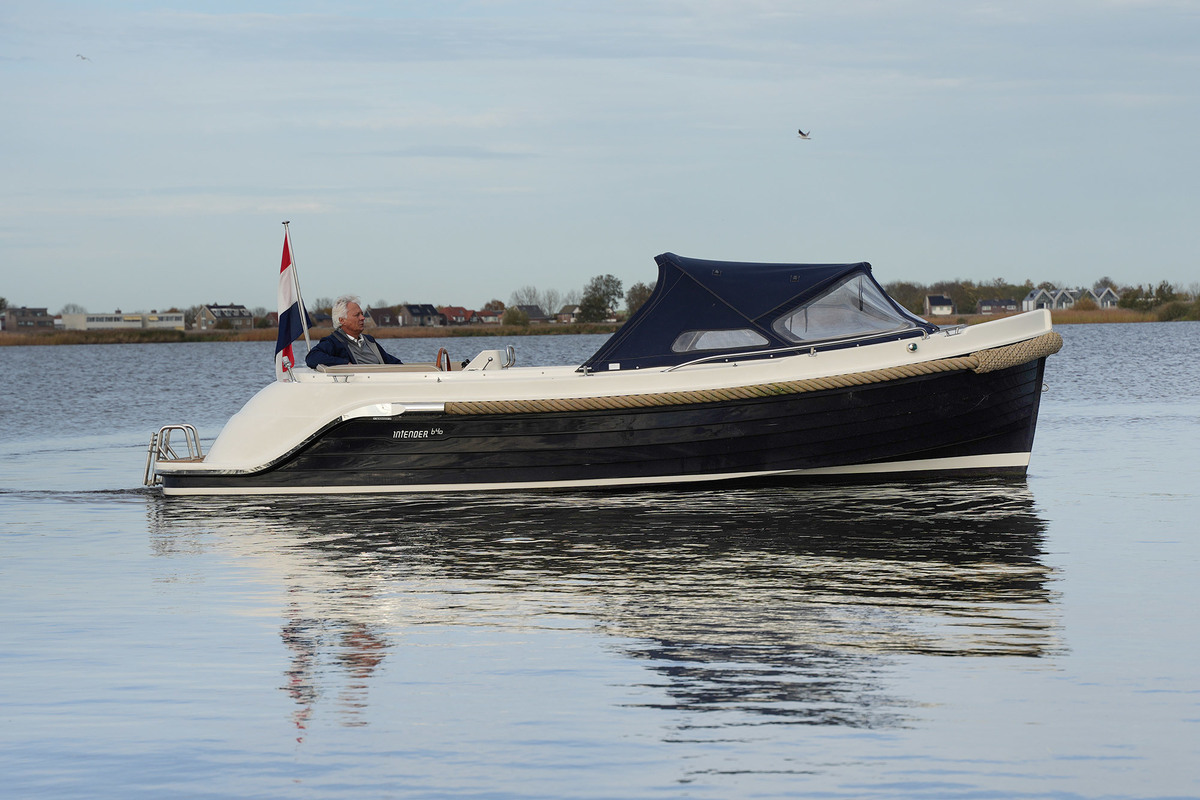 foto: 5 Interboat Intender 640