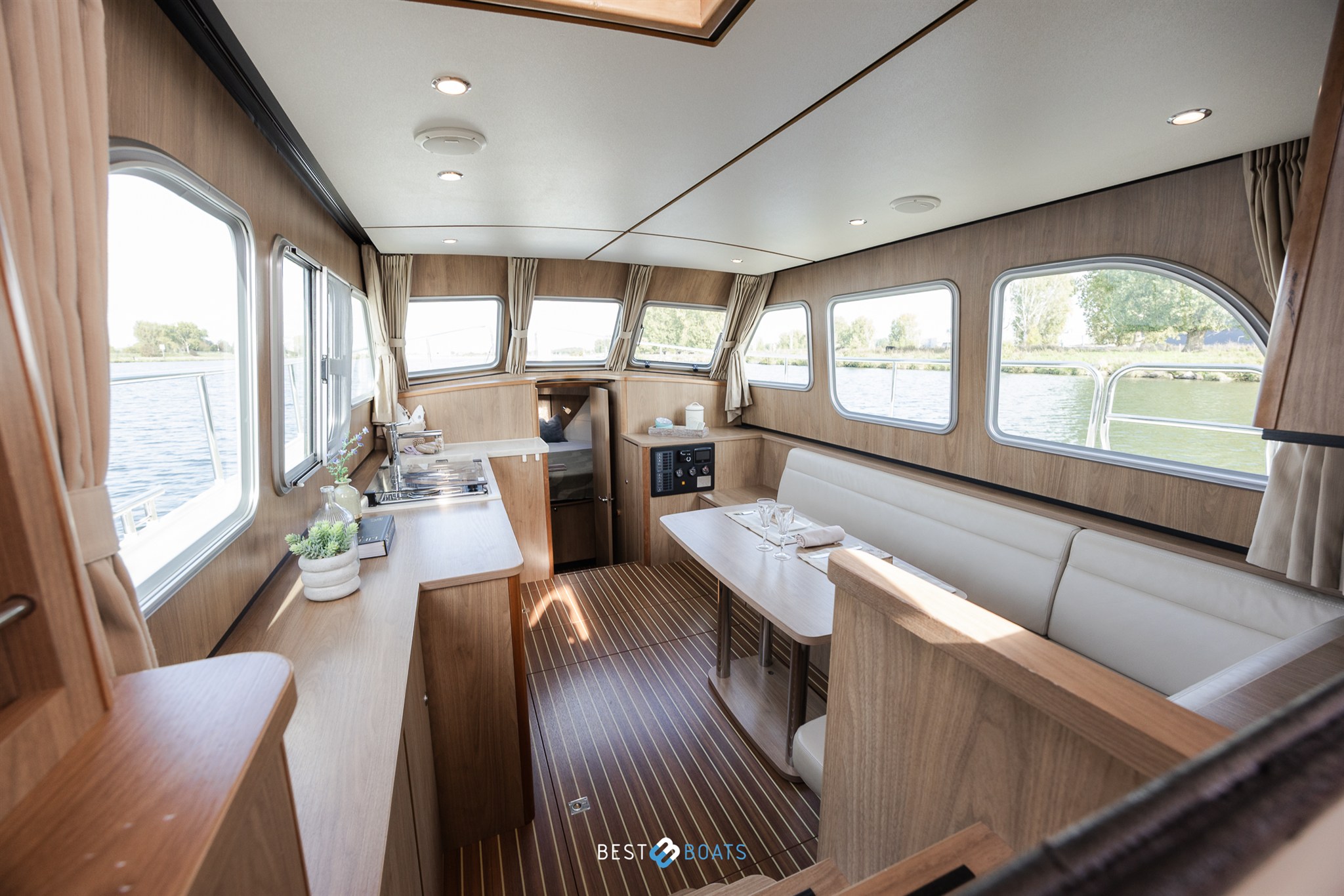 foto: 86 Linssen Grand Sturdy 35.0 AC