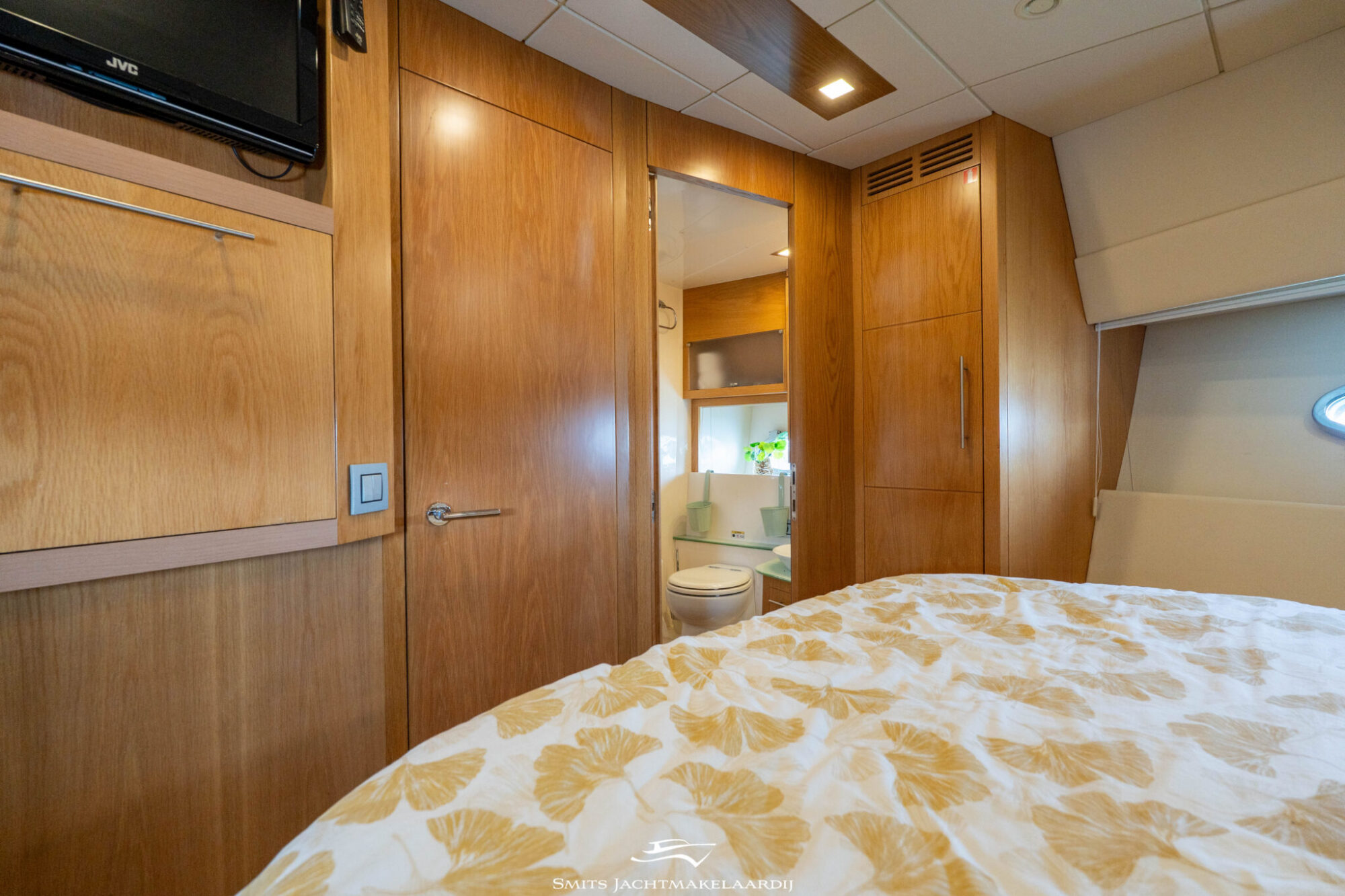foto: 9 Rodman Rodman 44 Muse IPS