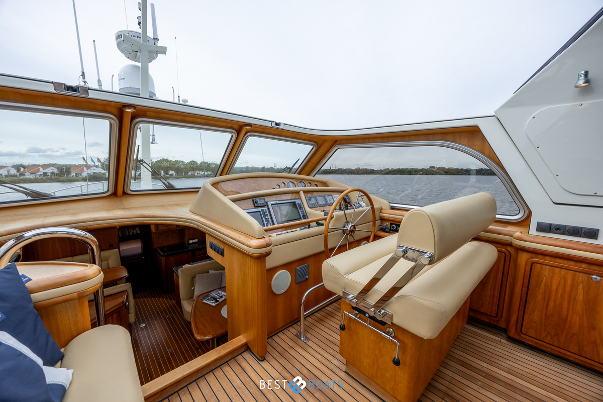 foto: 5 Linssen Grand Sturdy 500 AC Variotop 