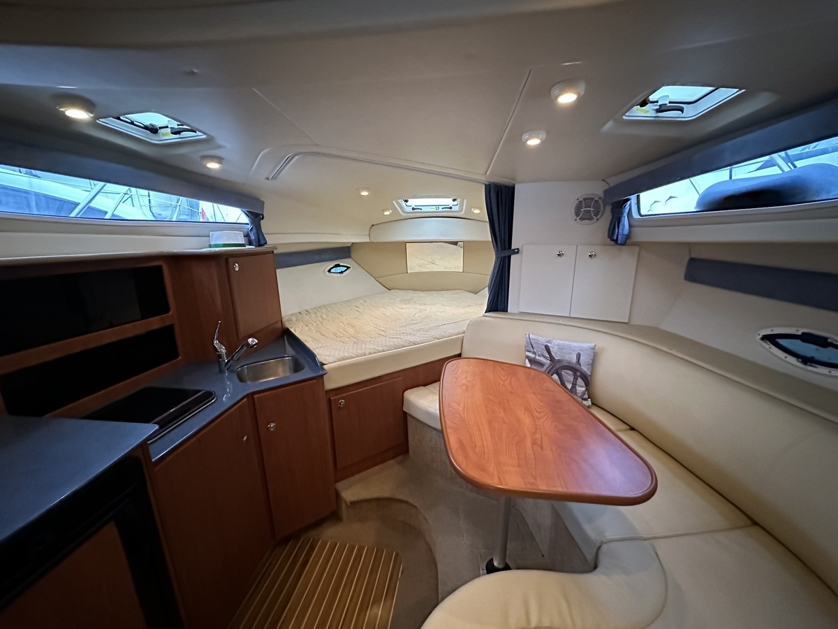 foto: 4 Bayliner 305