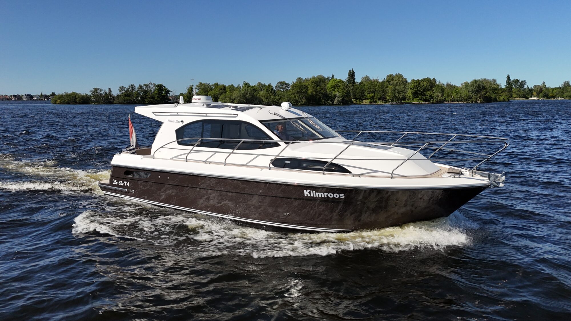 foto: 5 Haines Haines 32 Offshore