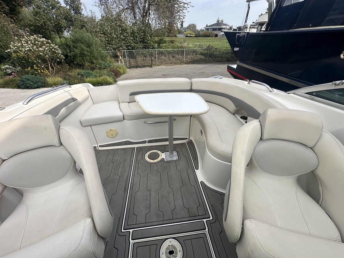 foto: 4 Chaparral 325 SSI