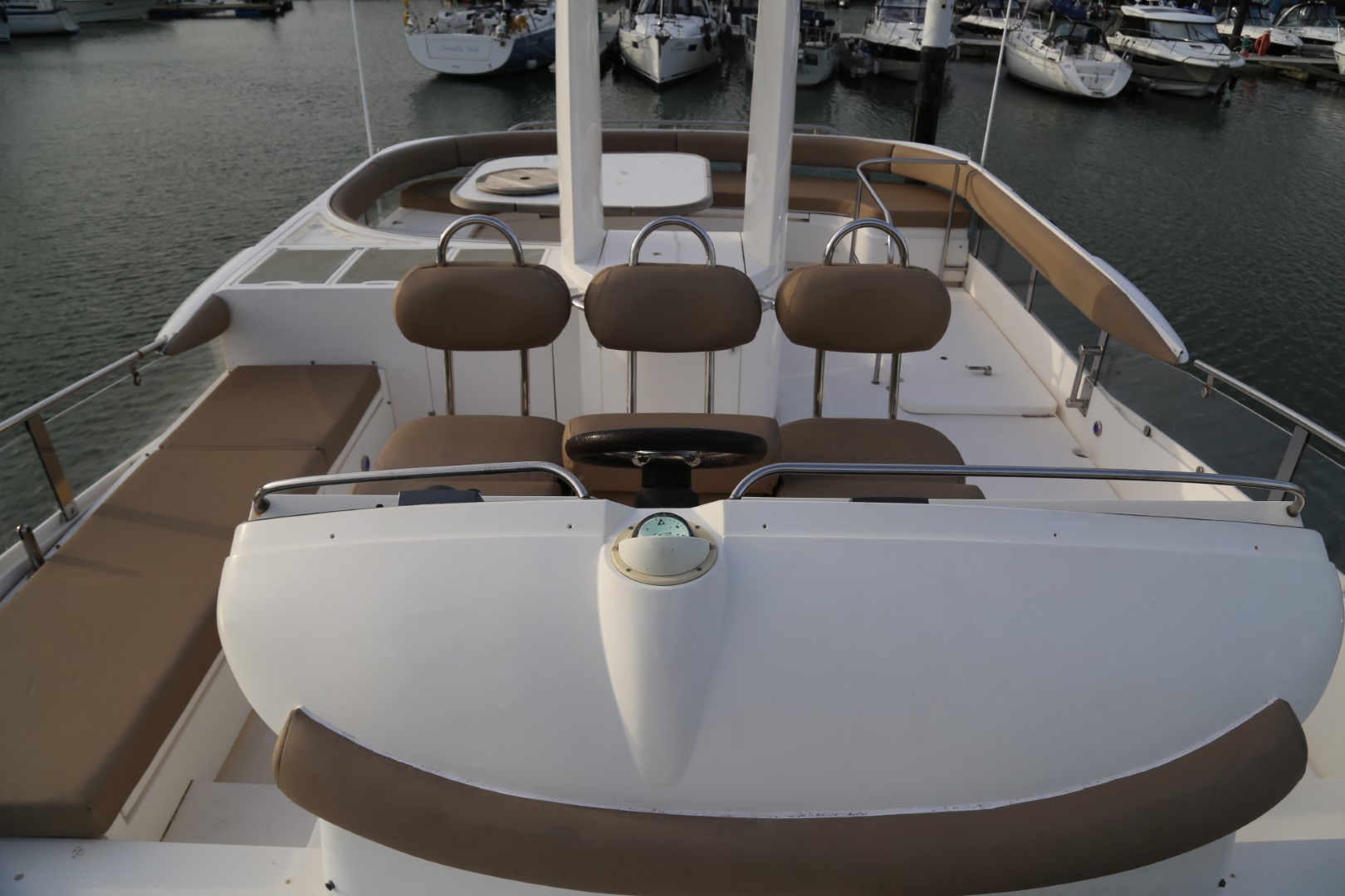 foto: 4 Fairline  Squadron 58