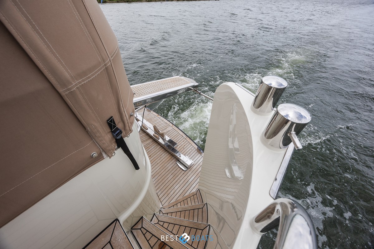foto: 6 Linssen Grand Sturdy 470 AC Mark II Twin