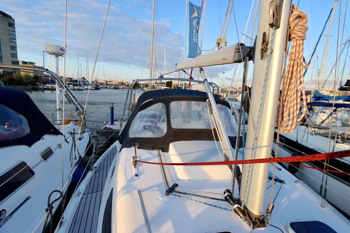foto: 6 Hunter 306