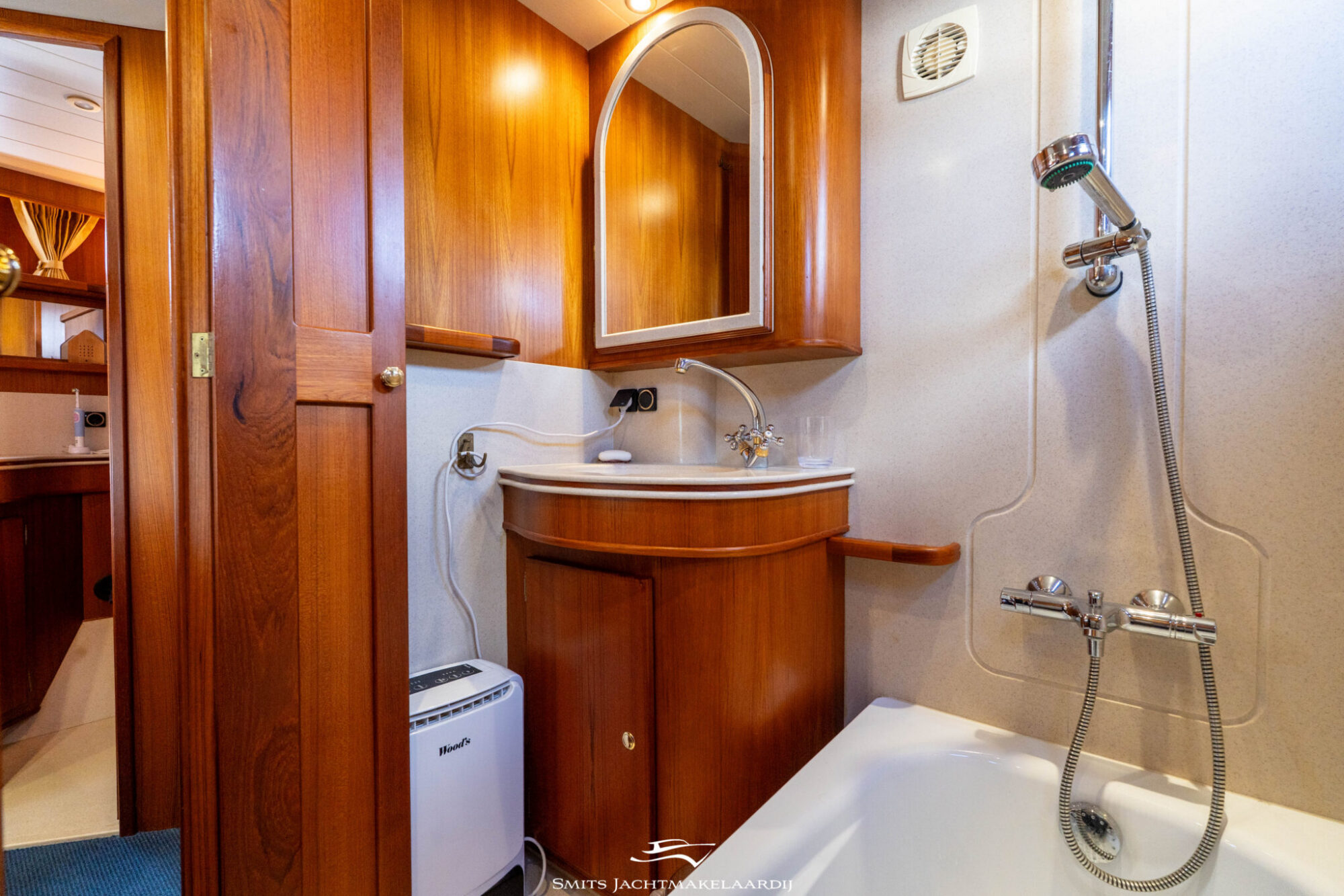 foto: 6 Holterman Holterman Trawler 13.50 Royal Class Cabrio