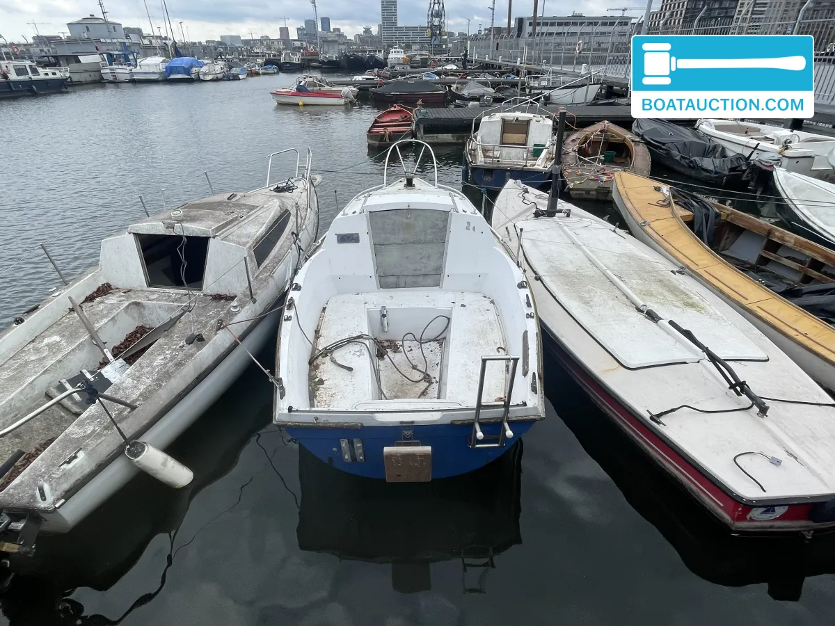 foto: 4 Kajuitboot 600