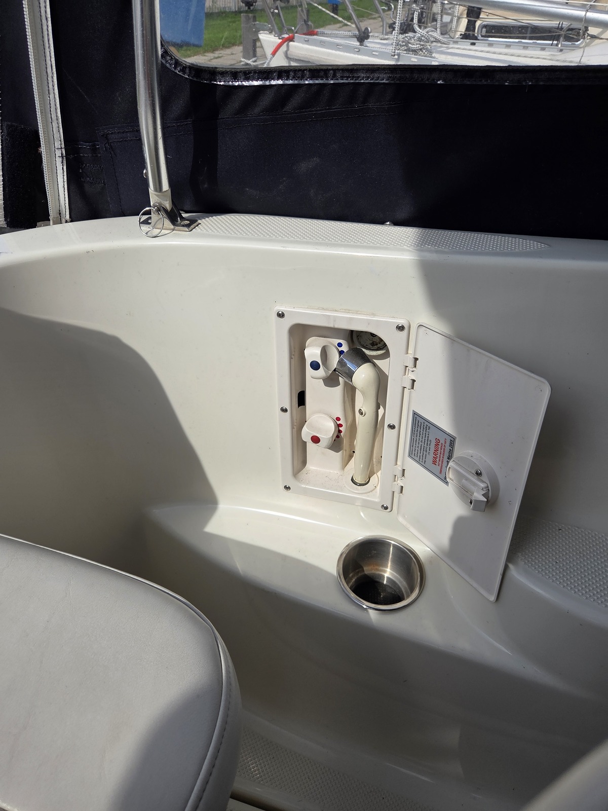 foto: 5 Bayliner 275