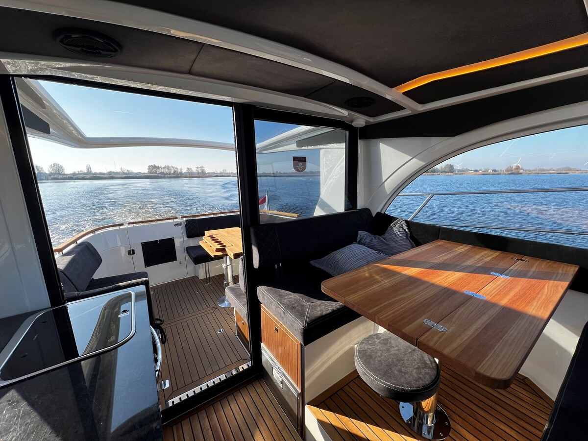 foto: 9 Marex 330 Scandinavia (2024)