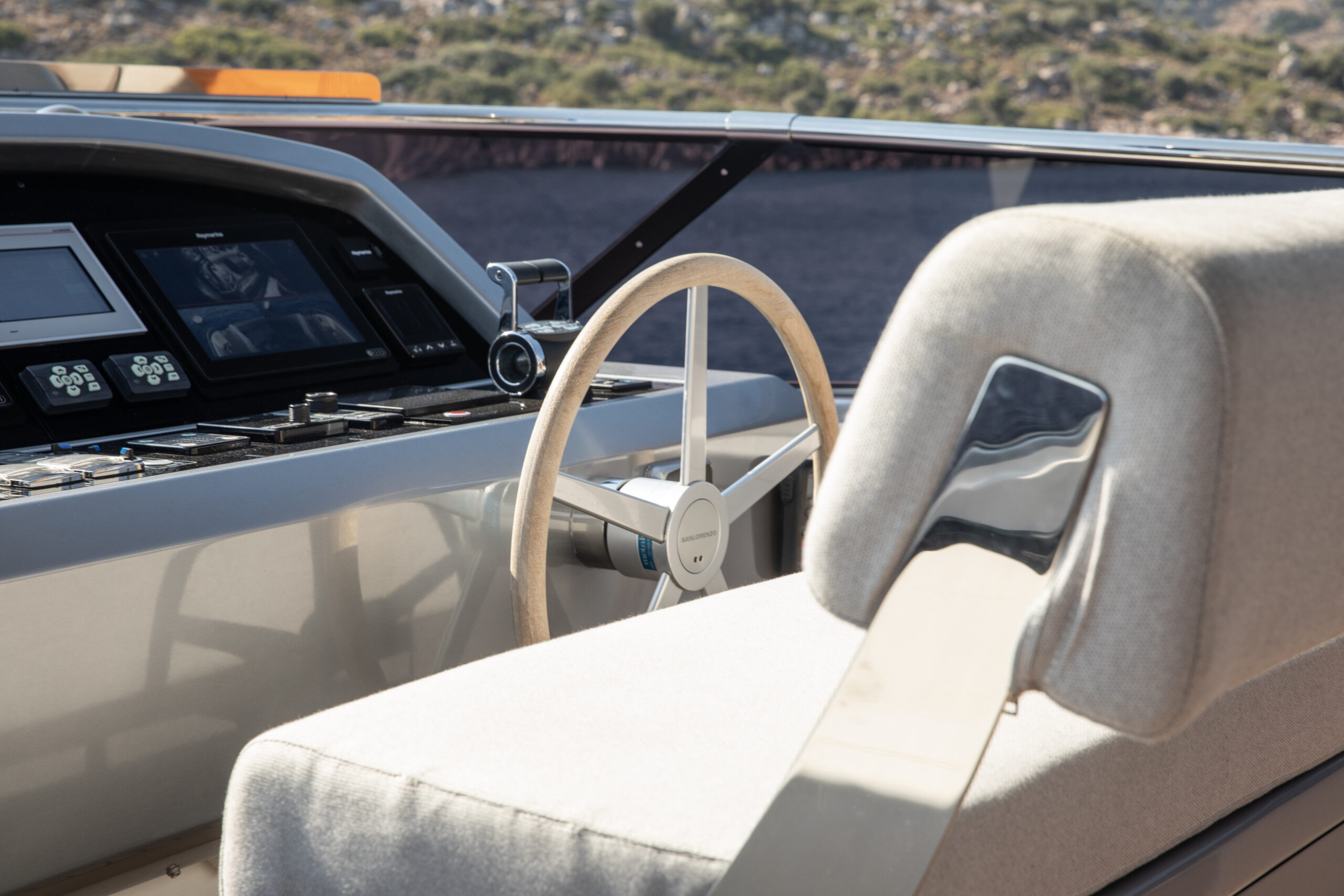 foto: 6 Sanlorenzo SL86