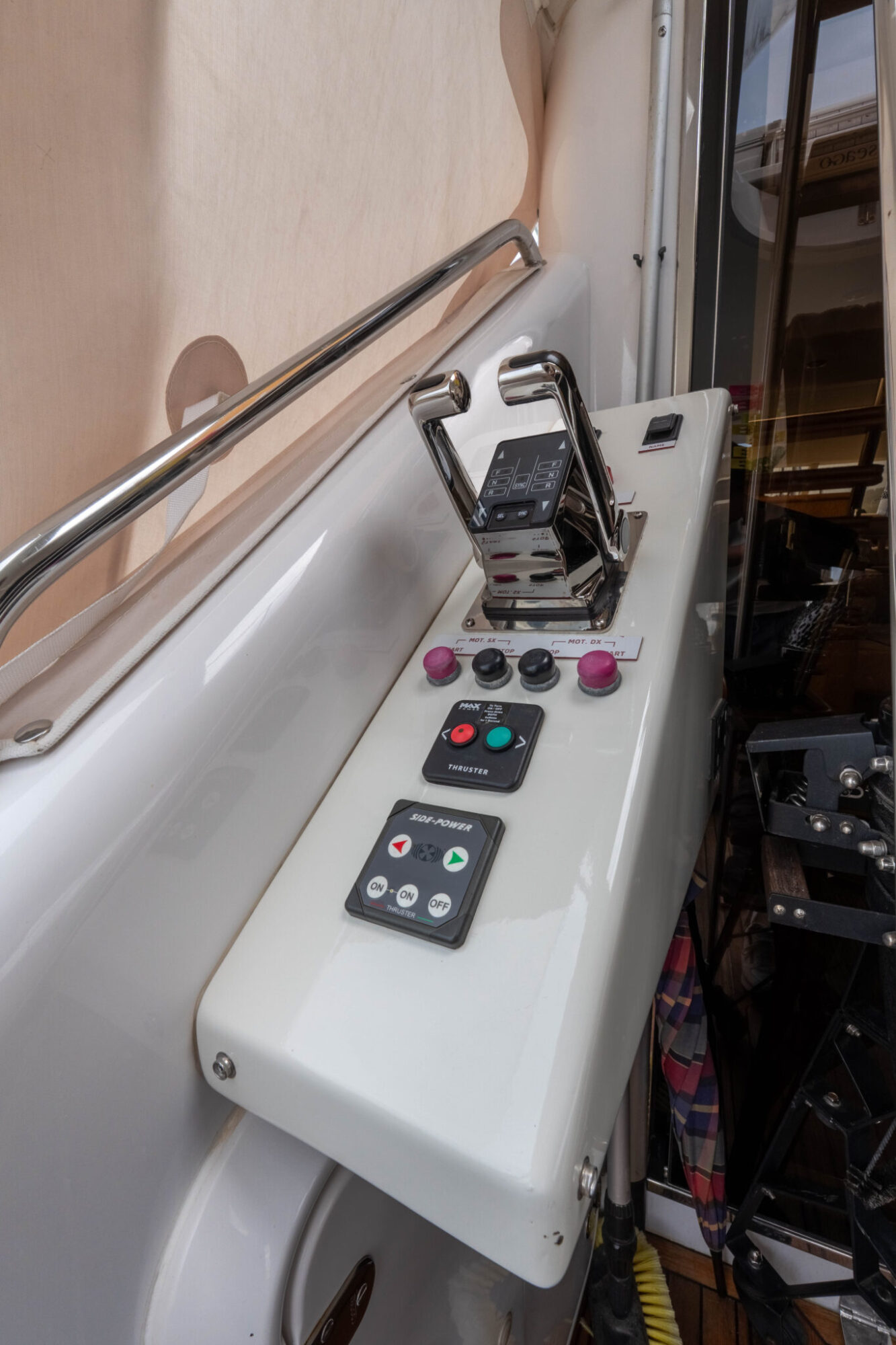 foto: 6 Fairline Fairline Squadron 62/65