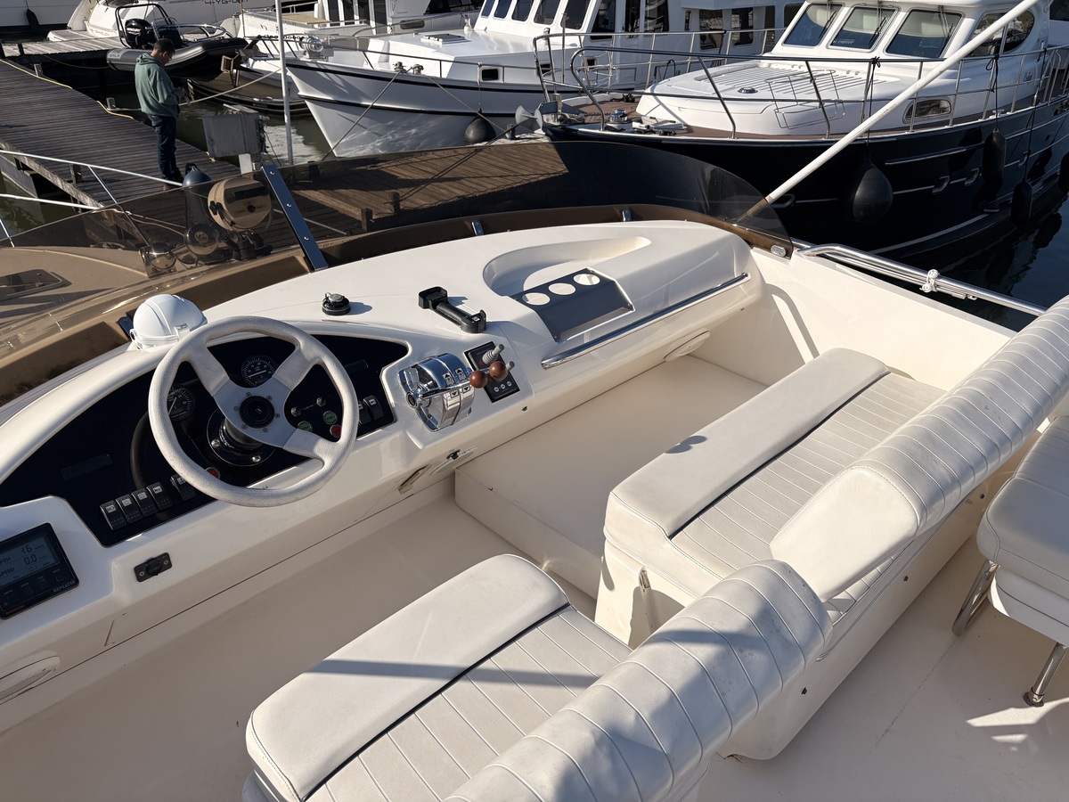 foto: 28 Princess 360