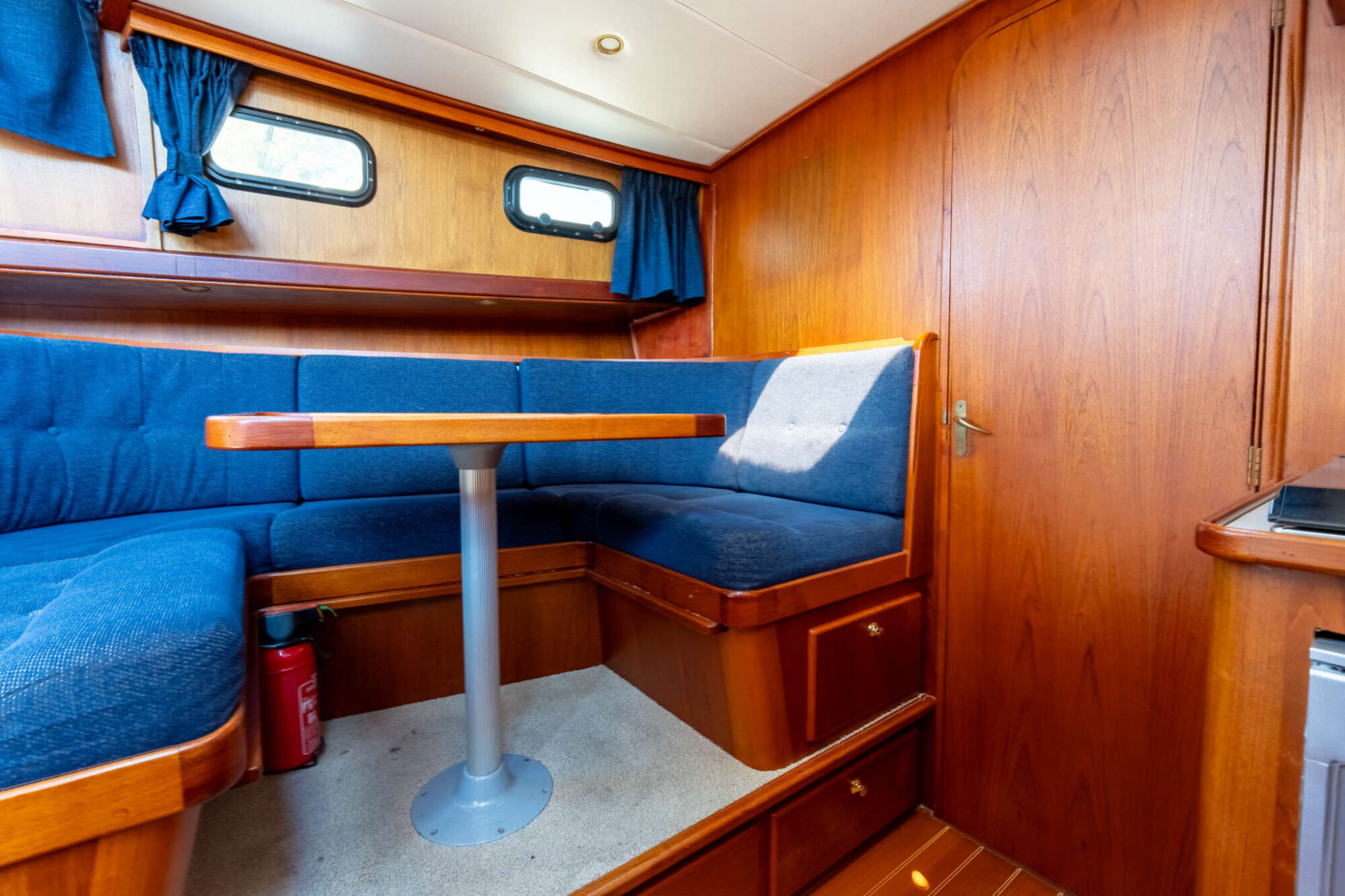 foto: 6 Explorer Explorer Classic 14.00 AK Cabrio