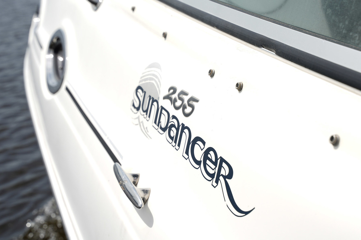 foto: 101 Sea Ray 255 Sundancer